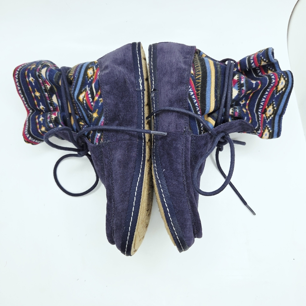 Women's Patterned Ankle Boots - Picture 8 of 12